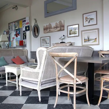 Restaurant Le Lion Verd מלון Putanges