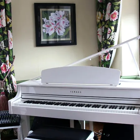 מלון Restaurant Le Lion Verd