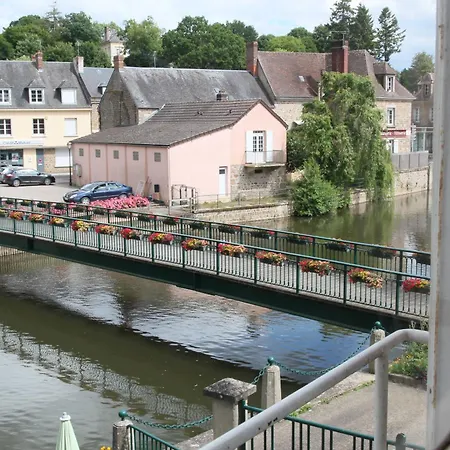 Restaurant Le Lion Verd 호텔 *